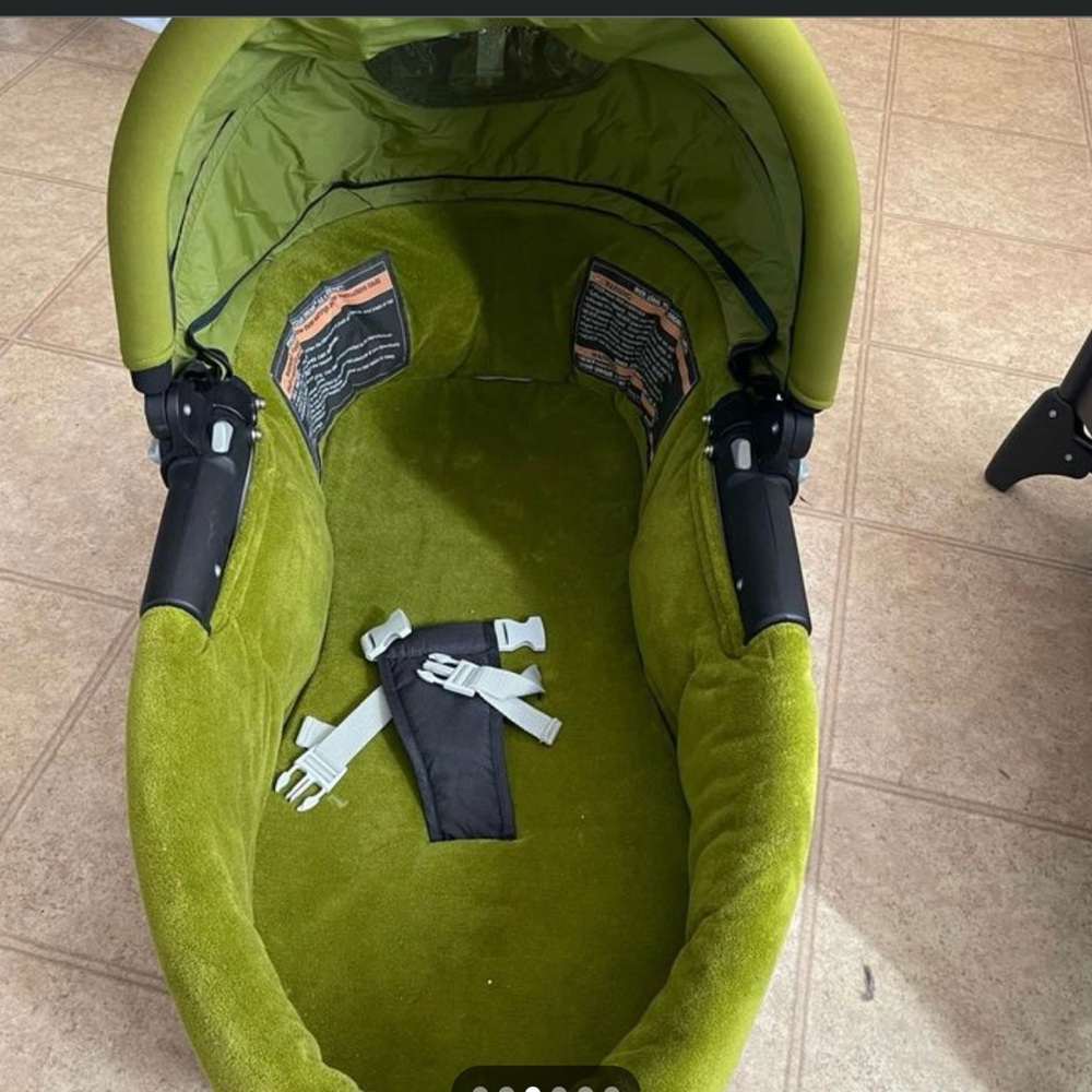 Quinny bassinet